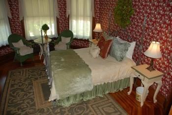 Circular Manor Bed And Breakfast Саратога Спрингс Екстериор снимка