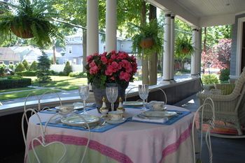 Circular Manor Bed And Breakfast Саратога Спрингс Екстериор снимка